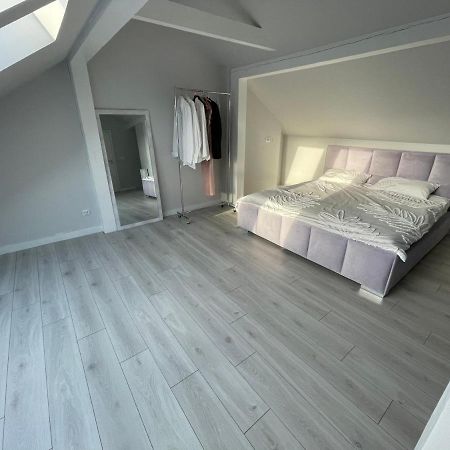Apartament Luxlook Nowy Sącz Esterno foto