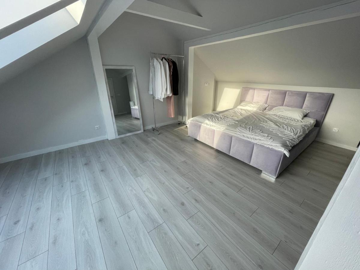 Apartament Luxlook Nowy Sącz Esterno foto